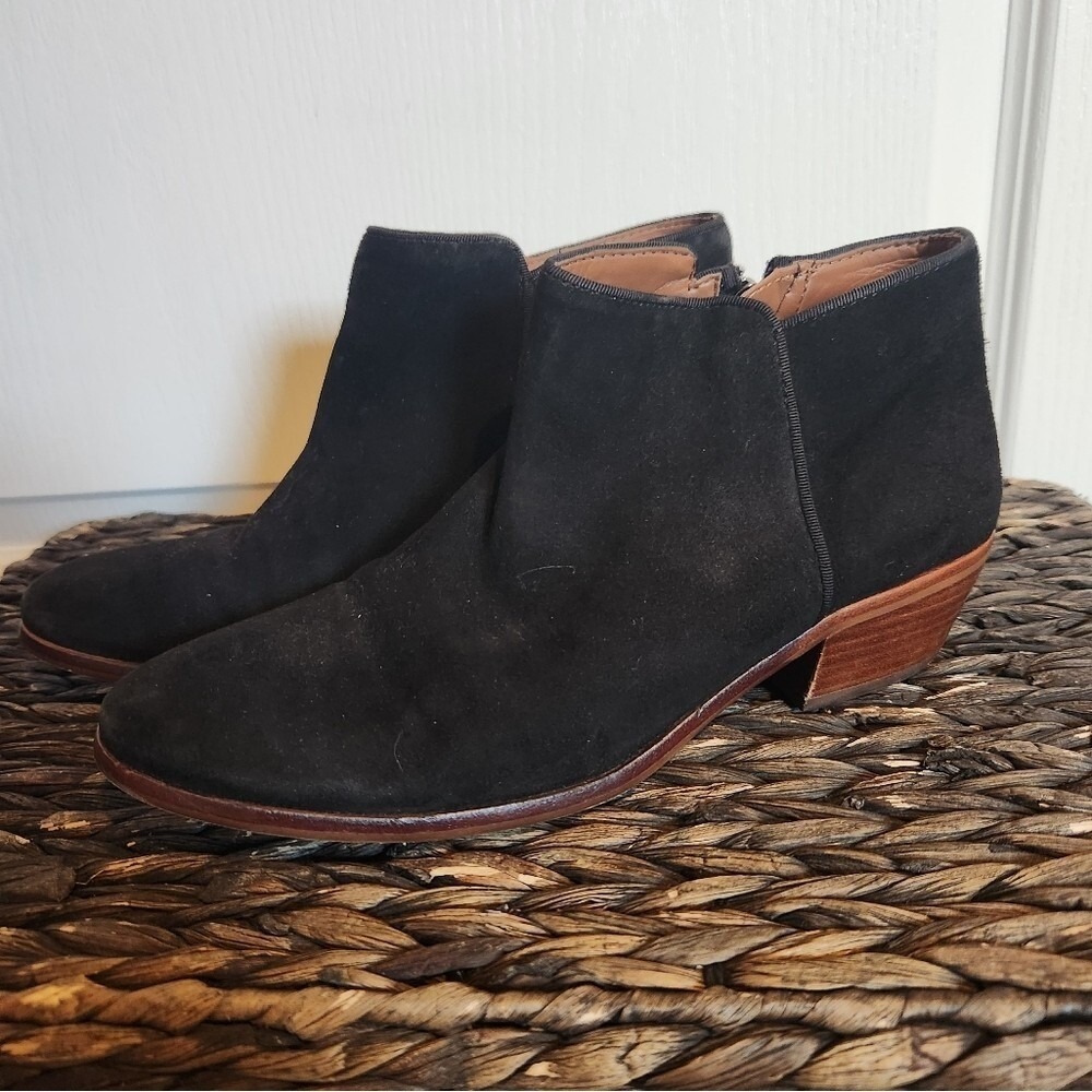 Sam Edelman Petty Black‎ Suede Leather Ankle Booties Zip Up Block Wood Heel 7.5